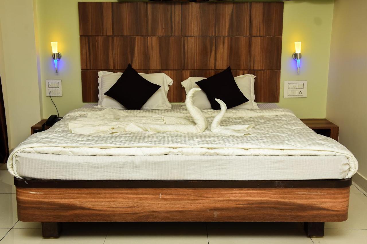 Hotel Shyam Palace Bhuj Buitenkant foto